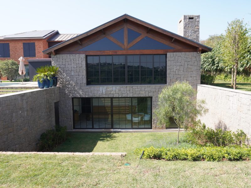 Fire 8 Jardim Contemporâneo em Condomínio Alto Padrão - FBV-4